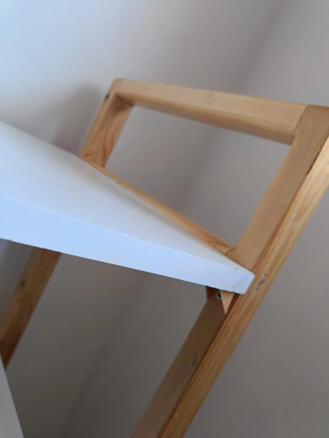 Trolley roulettes transparentes detail gros plan