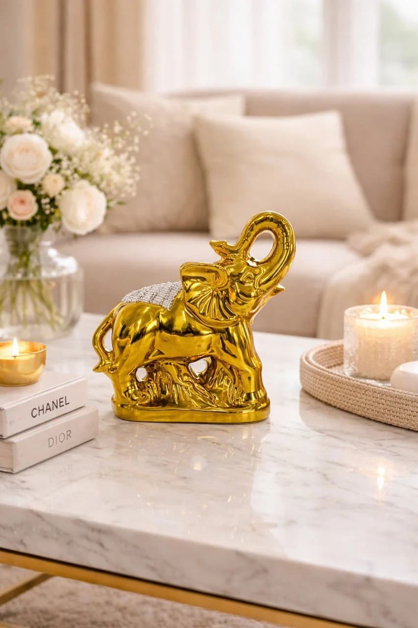 Sculpture feuille dorée détail finition or